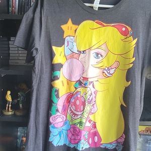 Princess Peach T-shirt